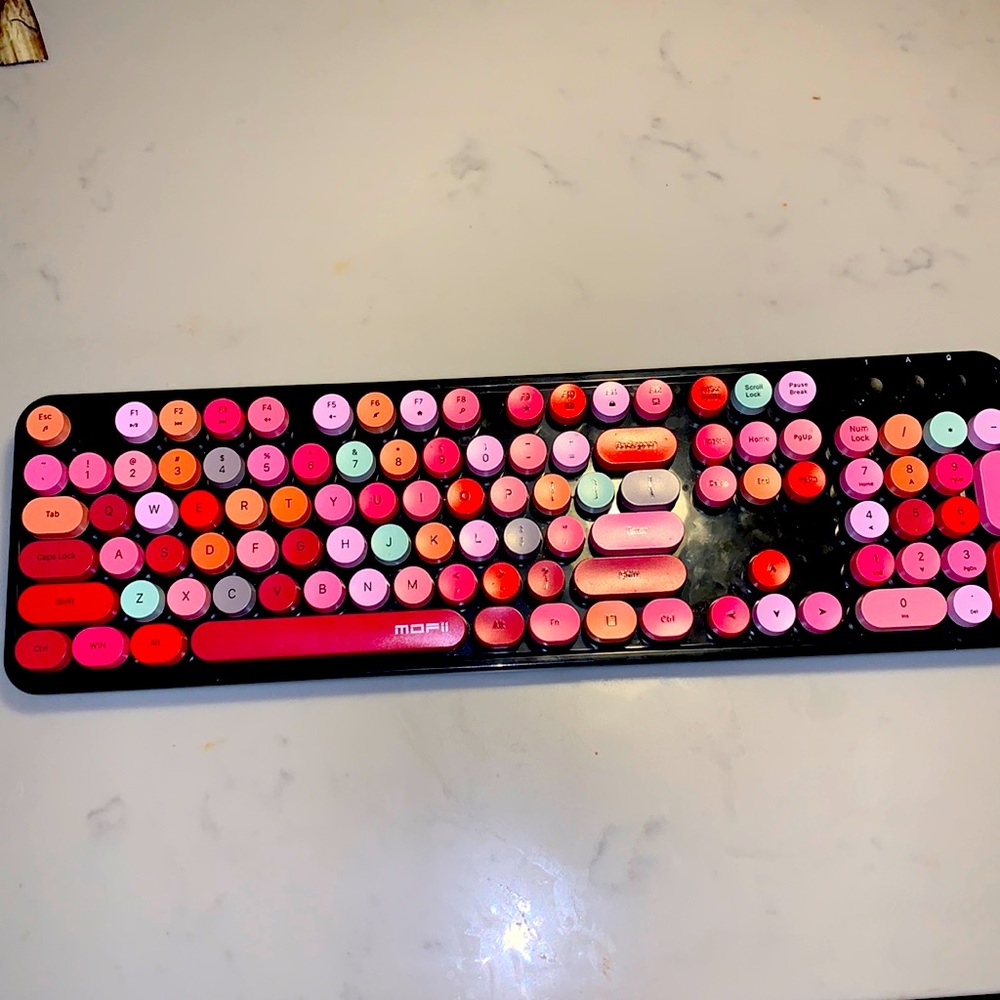Sweet Wireless keyboard and mouse set